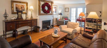 Snug Cottage Bed And Breakfast In Provincetown Massachusetts